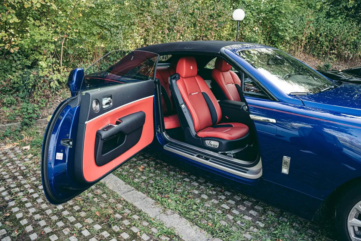 Rolls-Royce Dawn 2022