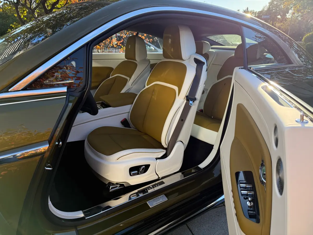 Rolls-Royce Spectre 2024